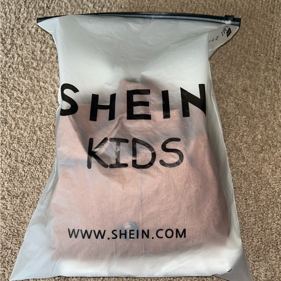 🦄 5 items for $15 🦄 SHEIN girls skirt & top - Picture 5 of 9